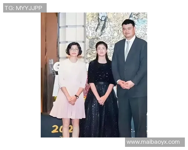 姚明姚嫂携手共筑幸福家庭生活的点滴故事与感人瞬间