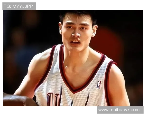 姚明新人摔倒引发热议球场背后的坚持与成长故事深受关注