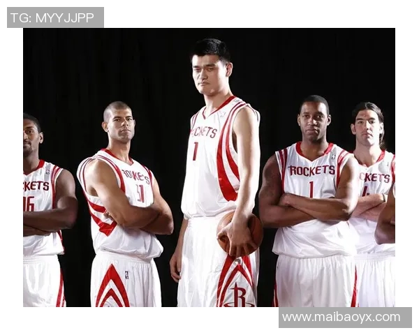 姚明准接杀展现篮球魅力引发全场欢呼的精彩瞬间 姚明准接杀展现篮球魅力引发全场欢呼的精彩瞬间