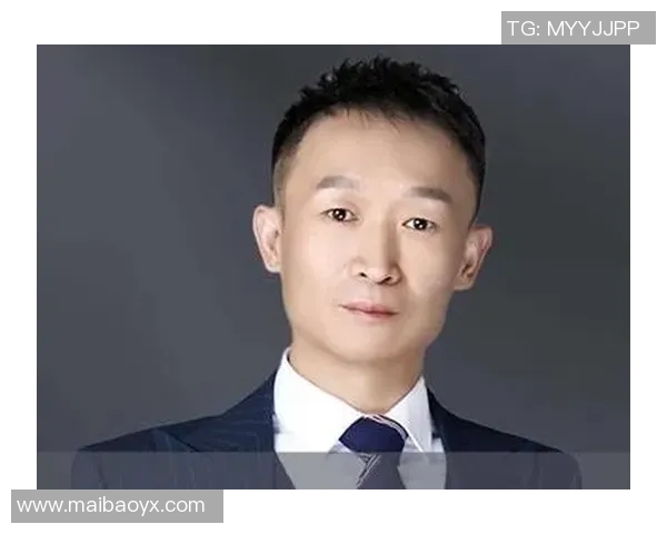 足球明星亲授成人课程视频揭秘提升技能与战术思维的秘密技巧