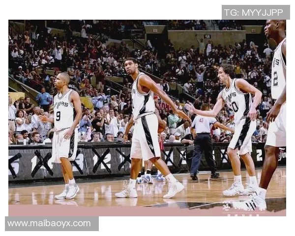 全球篮球明星的风采与传奇故事探秘 全球篮球明星的风采与传奇故事探秘